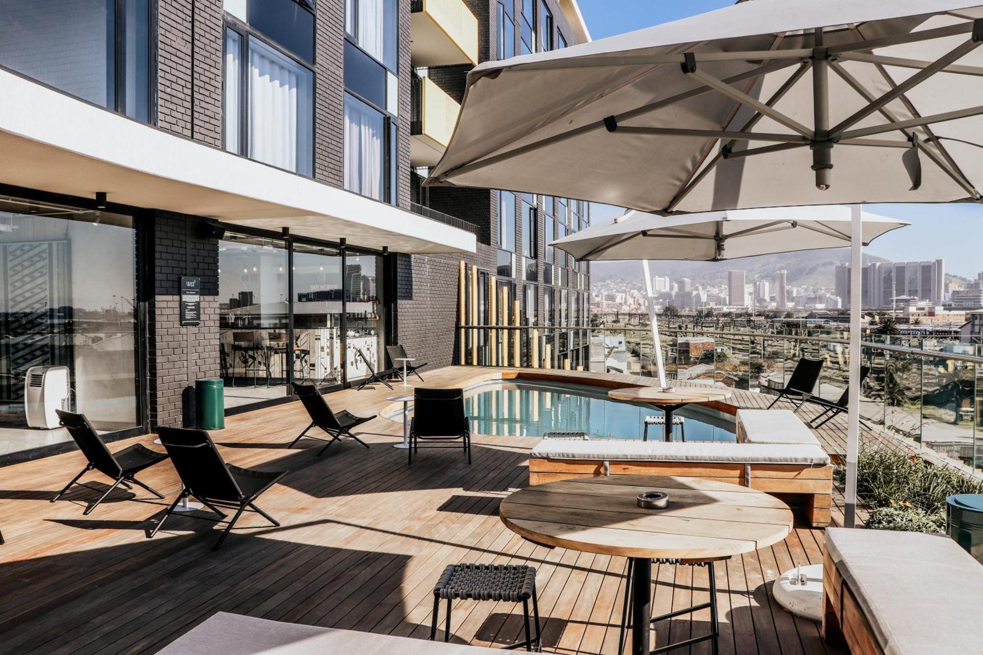 Wex624 - Spacious Modern Apartment-pool Bar Gym * Le Cap
