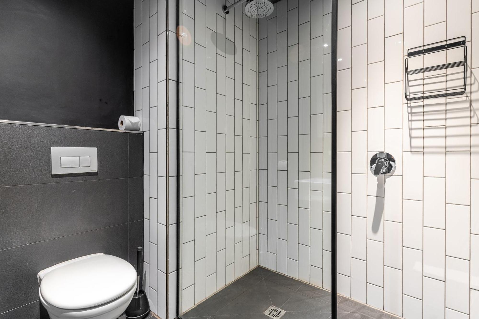 Wex624 - Spacious Modern Apartment-pool Bar Gym * Le Cap